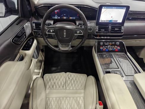 Used 2019 Lincoln Navigator Black Label w/ Cargo Package AWD/4WD image 4