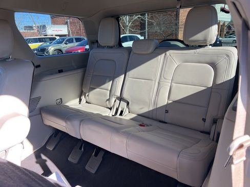 Used 2021 Lincoln Navigator Reserve w/ Luxury Package image 29