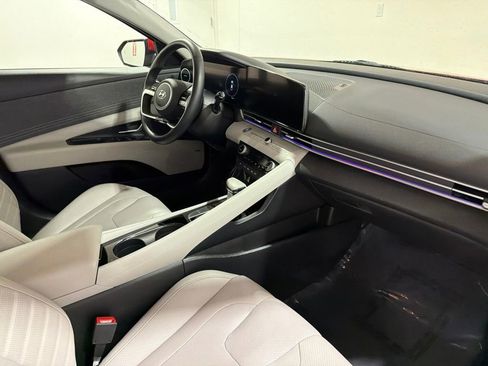 Used 2021 Hyundai Elantra Limited w/ Cargo Package FWD image 23