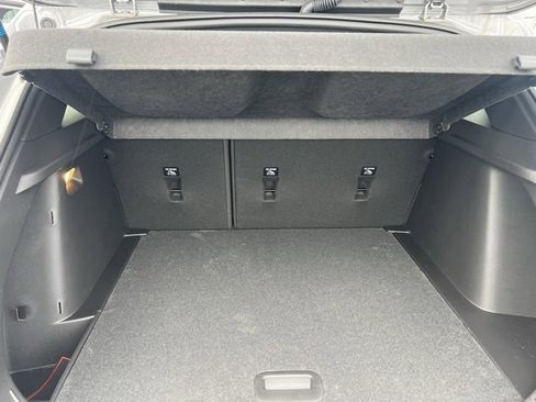 Certified 2025 Chevrolet Trax RS w/ Driver Confidence Package image 13