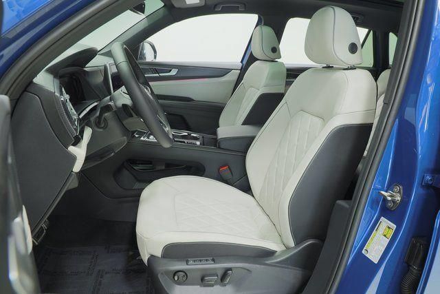 New 2025 Volkswagen Atlas Cross Sport SEL Premium R-Line AWD/4WD image 33