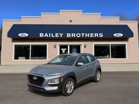 Used 2021 Hyundai Kona SE w/ Cargo Package AWD/4WD image 1