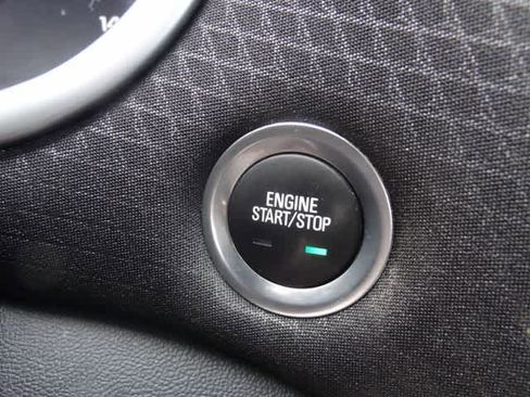 Used 2023 Chevrolet Malibu LT image 21