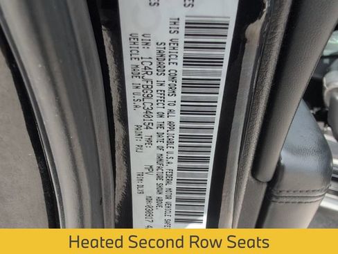 Used 2020 Jeep Grand Cherokee Limited w/ Luxury Group II image 32