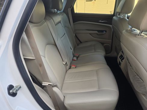 Used 2014 Cadillac SRX Luxury w/ Driver Awareness Package image 11