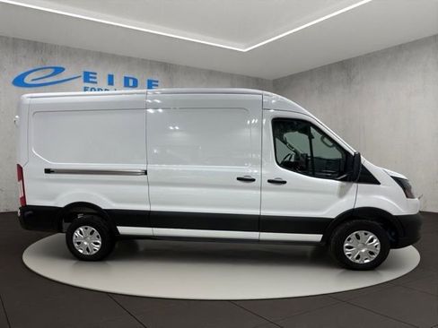 New 2025 Ford E-Transit 148 Medium Roof w/ Load Area Protection Package RWD image 4