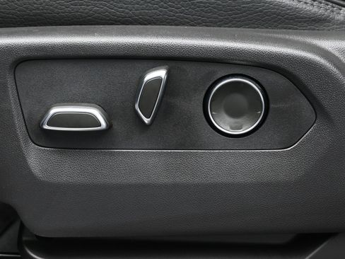 Used 2024 GMC Sierra 1500 Denali w/ Denali Reserve Package image 10