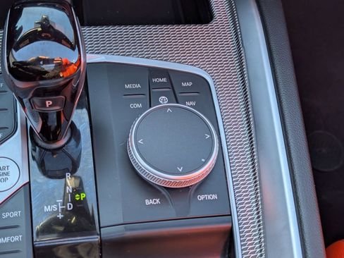 Used 2022 BMW Z4 M40i w/ Premium Package image 26