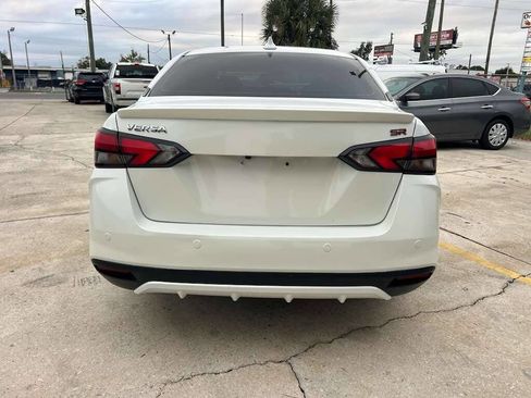 Used 2025 Nissan Versa SR image 8