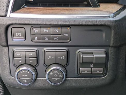 New 2026 Chevrolet Tahoe High Country image 14