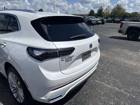 Certified 2025 Buick Envision Avenir AWD/4WD image 33