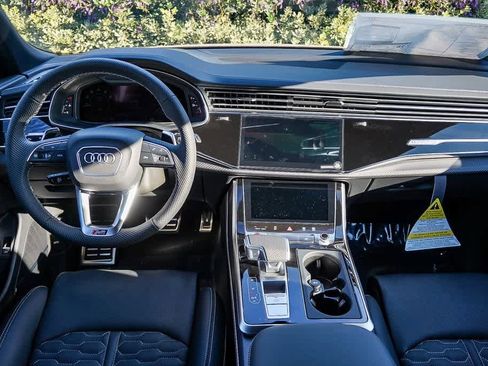 New 2026 Audi RS Q8 performance image 12