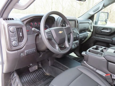 New 2025 Chevrolet Silverado 3500 W/T w/ WT Convenience Package image 17