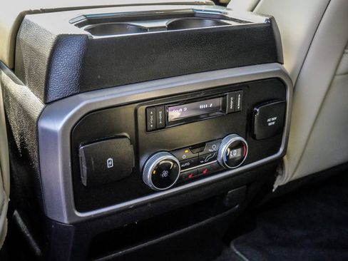 Used 2020 Ford Expedition Platinum image 27