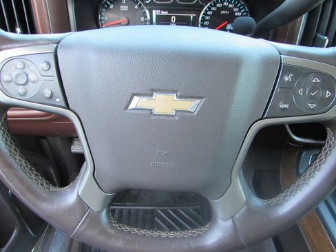 Used 2014 Chevrolet Silverado 1500 High Country w/ High Country Premium Package AWD/4WD image 20