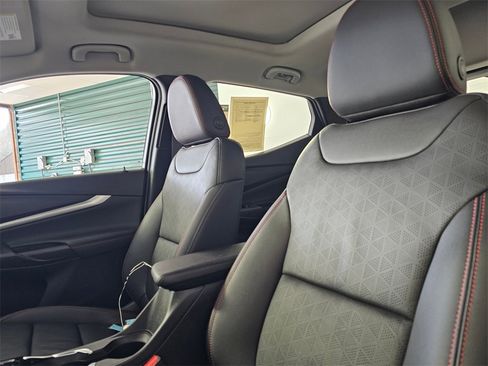 Used 2023 Chevrolet Bolt EUV Premier w/ Sun & Sound Package image 23