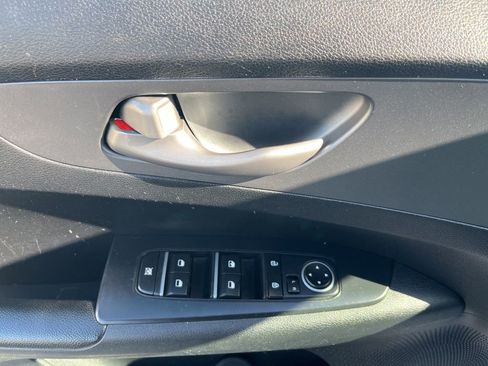 Used 2019 Kia Forte LXS image 52