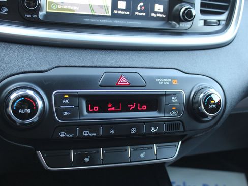 Used 2019 Kia Sorento SX AWD/4WD image 33