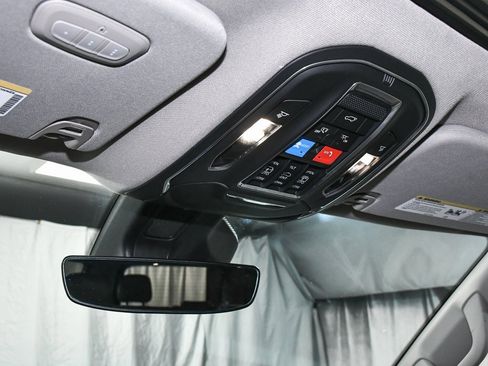 Used 2022 Jeep Wagoneer Series III w/ Premium Group I image 40