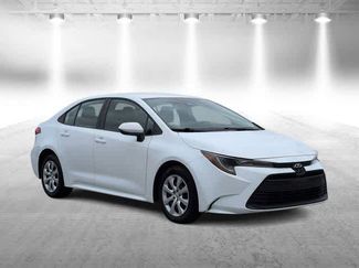 Used 2024 Toyota Corolla LE FWD video 2