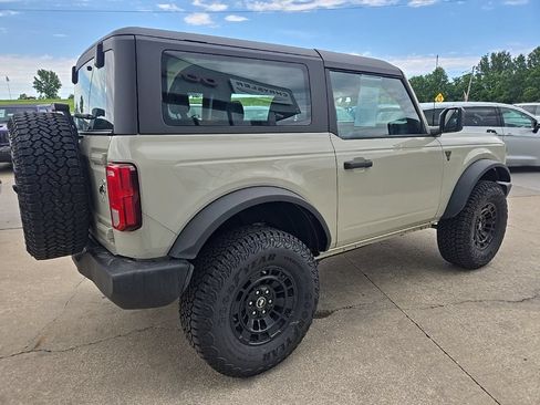 Used 2026 Ford Bronco 2-Door w/ Sasquatch Package AWD/4WD image 11