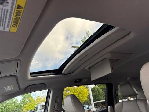 Used 2014 Honda Odyssey EX-L image 11
