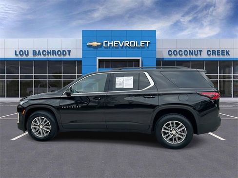Used 2023 Chevrolet Traverse LT image 5