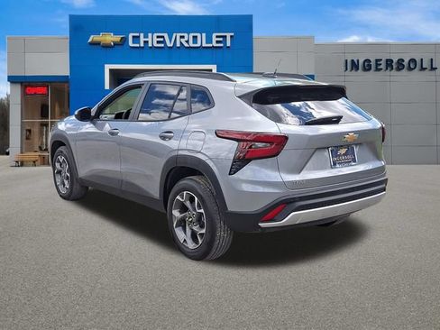 Used 2026 Chevrolet Trax LT w/ Driver Confidence Package FWD image 17