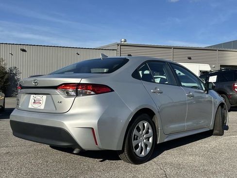 Used 2023 Toyota Corolla LE image 6