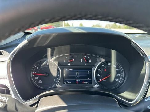 Certified 2024 Chevrolet Equinox LT w/ LPO, Floor Liner Package image 11