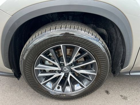 Used 2024 Lexus NX 250 FWD w/ Towing Package (2000 Lbs) image 16