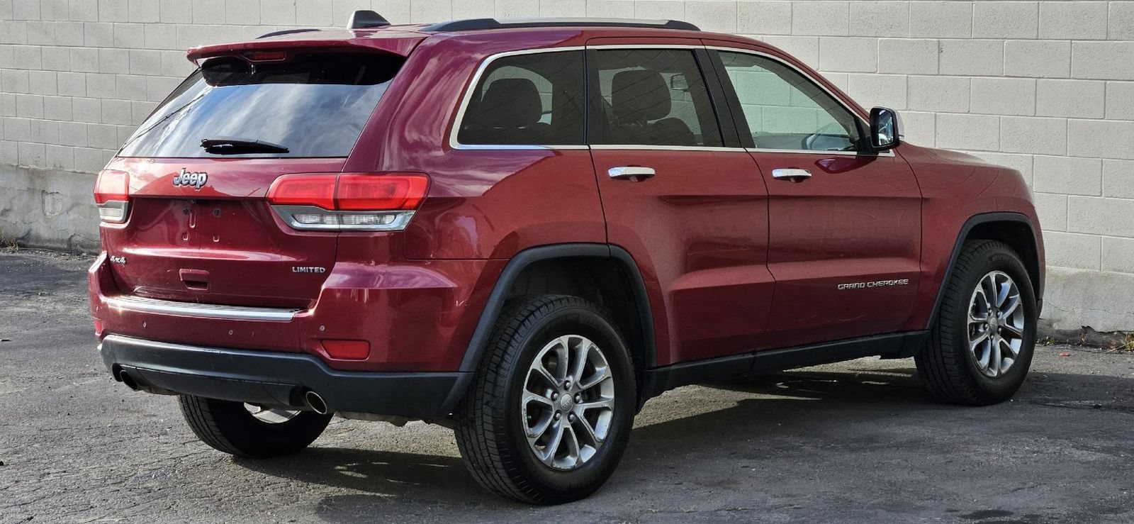 Used 2014 Jeep Grand Cherokee Limited AWD/4WD image 5