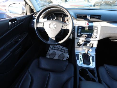 Used 2009 Volkswagen Passat Komfort image 15