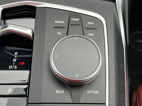 New 2026 BMW 330i Sedan w/ Premium Package image 8