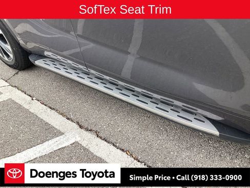 Used 2022 Toyota Highlander XLE image 11