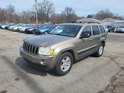 Used 2006 Jeep Grand Cherokee Laredo image 2