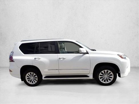 Used 2015 Lexus GX 460 image 5