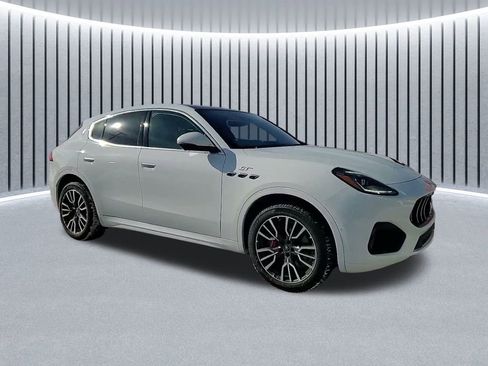 Certified 2024 Maserati Grecale GT image 3