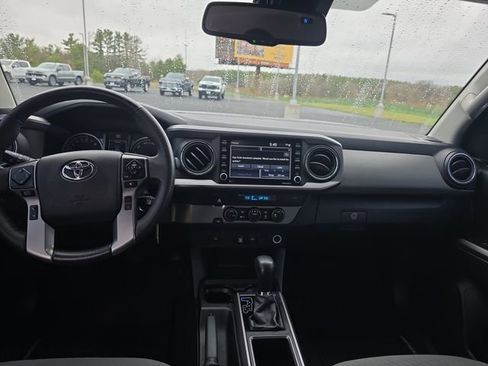 Used 2021 Toyota Tacoma SR5 image 12
