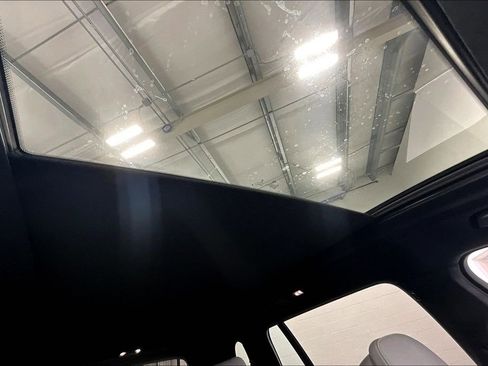 Certified 2023 BMW X7 xDrive40i image 20