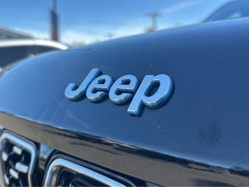 Used 2022 Jeep Grand Cherokee Summit w/ Advanced Protech Group IV image 48