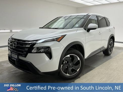 Certified 2024 Nissan Rogue SV image 1