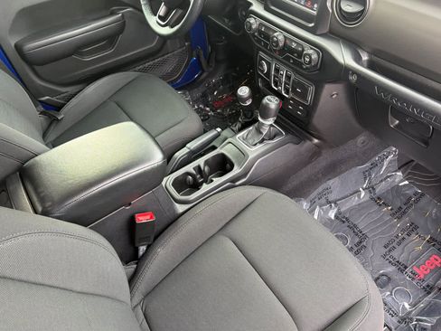 Used 2018 Jeep Wrangler Unlimited Sport S image 16