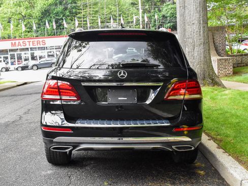 Used 2017 Mercedes-Benz GLE 350 w/ Premium 1 Package image 7