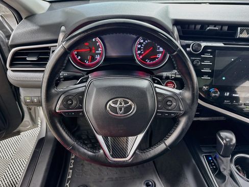 Used 2020 Toyota Camry XSE FWD image 14