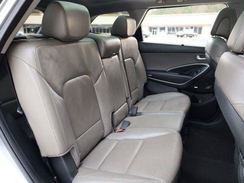 Used 2017 Hyundai Santa Fe FWD w/ SE Ultimate Tech Package 03 image 29