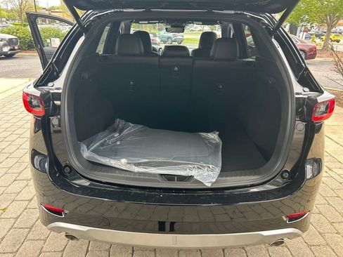New 2025 MAZDA CX-5 Signature image 18