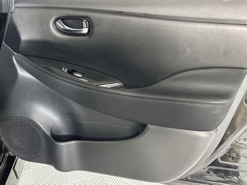 Used 2022 Nissan Leaf SV Plus image 30