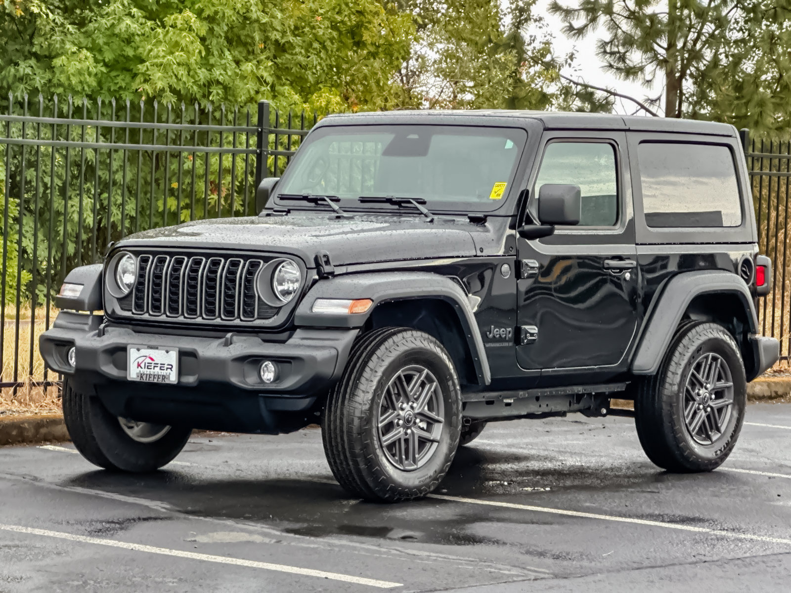 Used 2026 Jeep Wrangler Sport AWD/4WD image 7