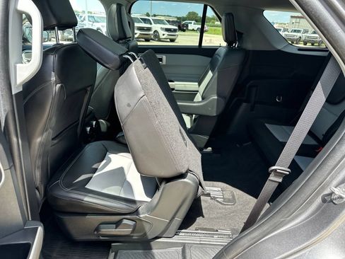 Used 2023 Ford Explorer XLT w/ Equipment Group 202A AWD/4WD image 27